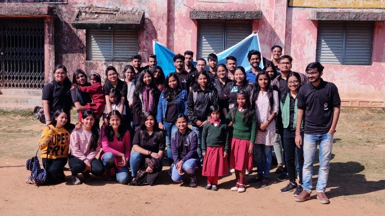 College students at charity drive